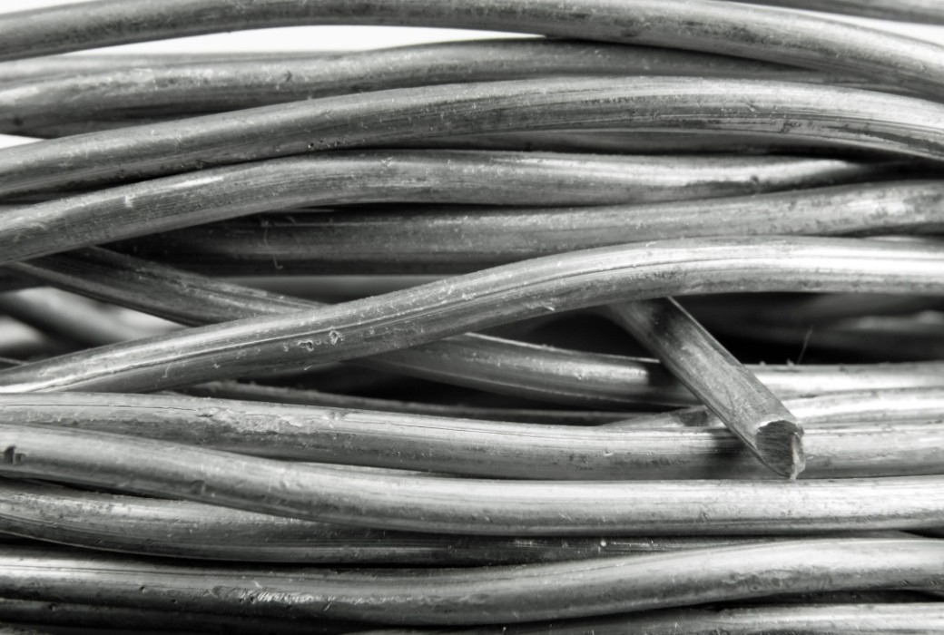 Close Up Silver Wire Rolls 1040x700