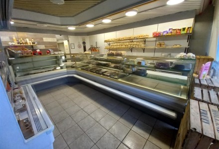 bakery-confectioners-and-sandwich-bar-in-barnsley-590411