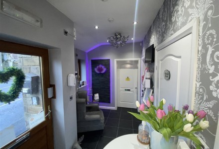 beauty-salon-in-halifax-588815