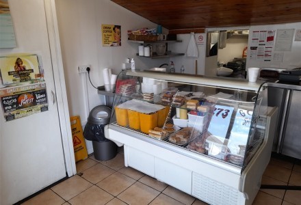 busy-sandwich-shop-in-bradford-590004