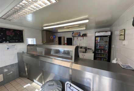 closed-fish-and-chips-shop-in-south-kirkby-588409