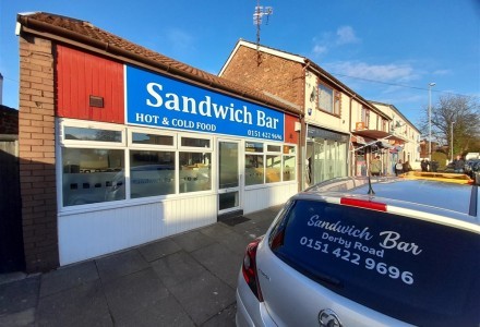 closed-freehold-sandwich-bar-in-widnes-587087