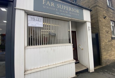 closed-hair-salon-vacant-unit-in-bradford-to-let-s-588843