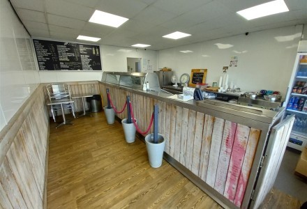 fish-and-chips-shop-in-barnsley-590198