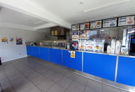 fish-and-chips-shop-in-worcester-590125
