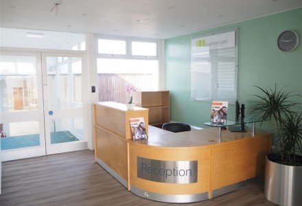 fully-equipped-medical-clinic-and-twin-operating-t-587231