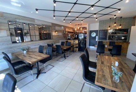 licensed-cafe-and-restaurant-in-preston-588487