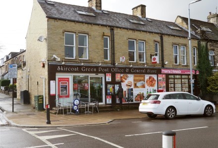 local-post-office-and-fully-licensed-convenience-s-586902