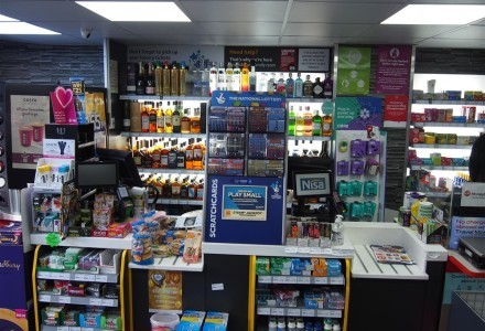 off-licence-and-post-office-in-greater-manchester-586894