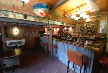 popular-seaside-micro-bar-in-bridlington-588669