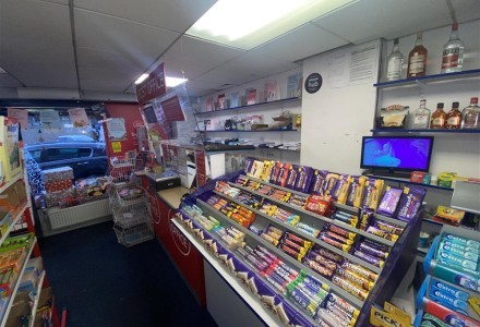 post-office-and-licensed-convenience-store-in-roch-588696
