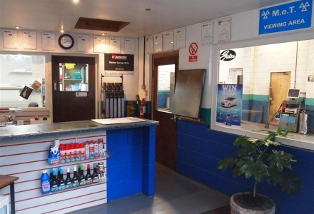 vehicle-mot-and-repairs-garage-near-barnoldswick-587051