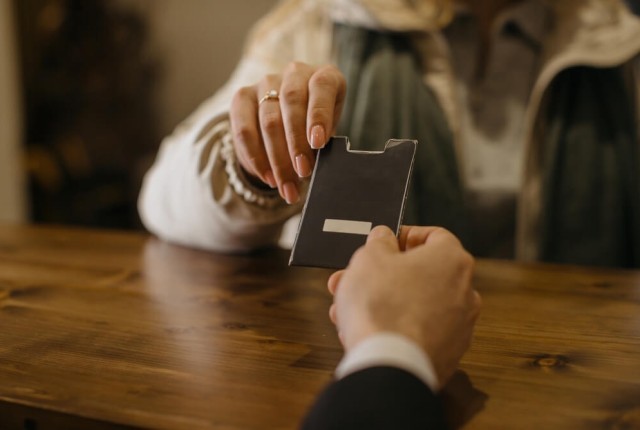 Hotel Keycard been given